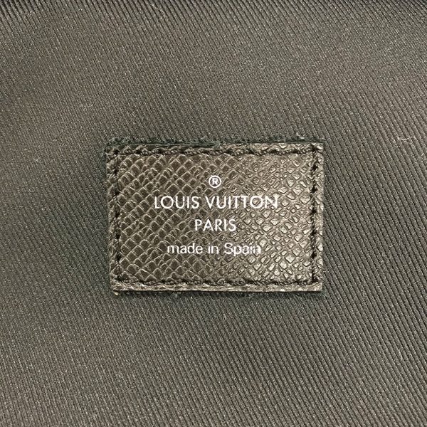 31006539315 24 12u Louis Vuitton Avenue Sling Bag Shoulder Bag Crossbody Bag Taiga Noir Black