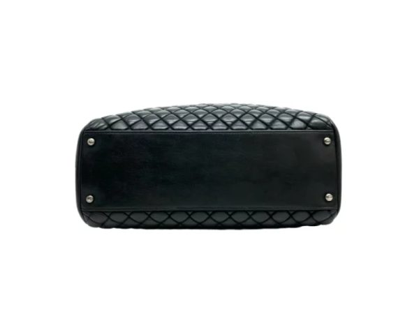 32642 4 Chanel Matelasse Leather Shoulder Bag Black