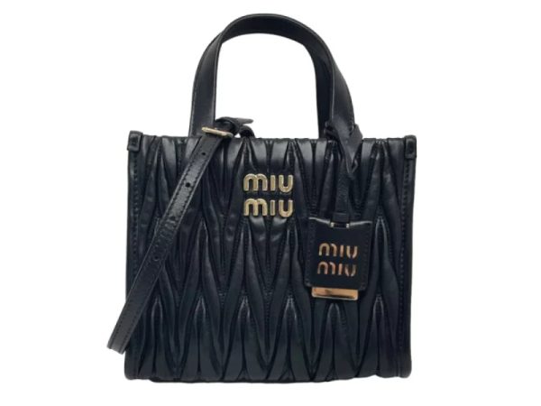 33187 0 Miu Miu Matelasse leather Shoulder Bag Black