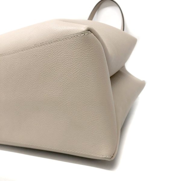 5 Louis Vuitton Lock Me Shopper Tote Bag Grain Leather Greige