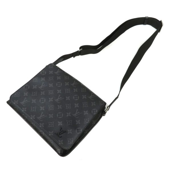 6 Louis Vuitton District PM NM Monogram Eclipse Shoulder bag