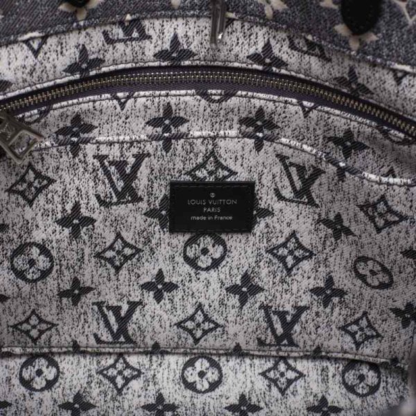 8 Louis Vuitton On The Go MM Jacquard Tote Bag Noir BlackWhite
