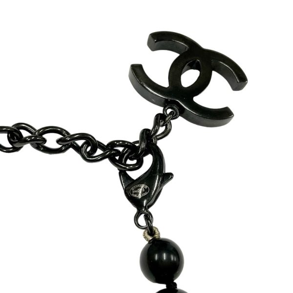 8947 5 CHANEL Coco Mark Pearl Long Necklace Black