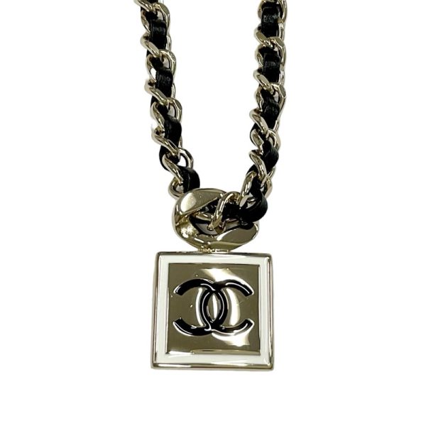 8979 1 CHANEL Pendant Choker Coco Mark Square Chain Necklace Gold