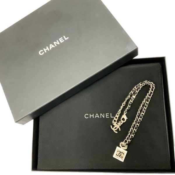 8979 8 CHANEL Pendant Choker Coco Mark Square Chain Necklace Gold