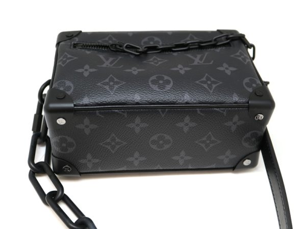 a2000332 5 Louis Vuitton Eclipse Leather Shoulder Bag Black