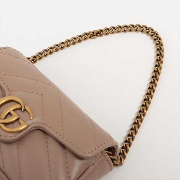 a2093987 5 Gucci GG Marmont Pouch Beige