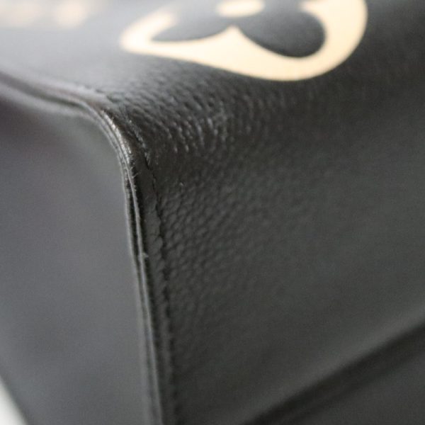 c23 8018 4 Louis Vuitton Monogram Leather Hand bag Black