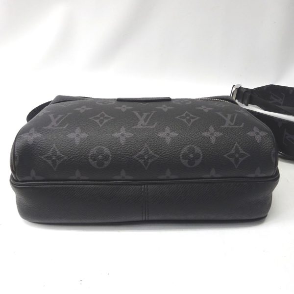 ft595291 6 Louis Vuitton Taiga leather Taigarama Outdoor Messenger PM Shoulder Bag Black