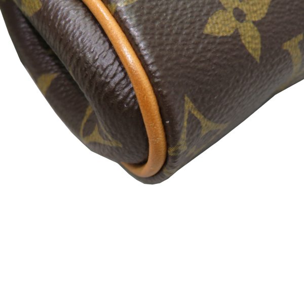 imgrc0079679267 Louis Vuitton Eva Monogram Shoulder Bag Brown