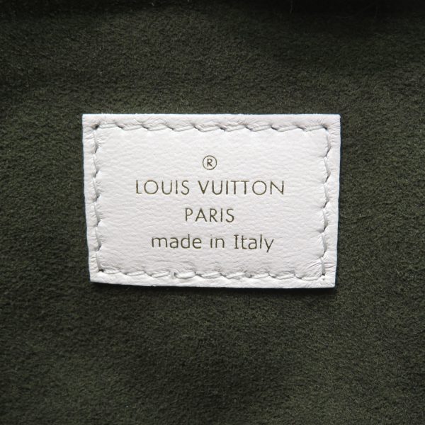 imgrc0080460306 Louis Vuitton Coussin PM Lambskin Leather Shoulder Bag Cream