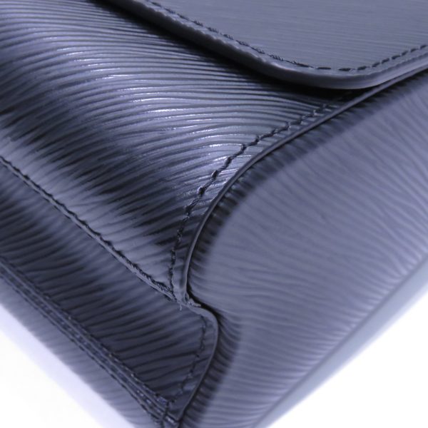 imgrc0082088866 Louis Vuitton Twist MM Episode Shoulder Bag Black Gold Hardware