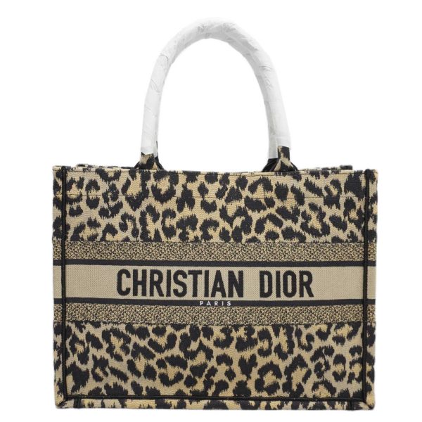 imgrc0083004630 Christian Dior Book Tote Medium Canvas Handbag Tote Bag Leopard Pattern