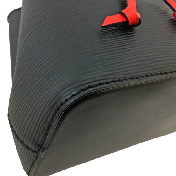 imgrc0083955180 Louis Vuitton NeoNoe BB One Handle Bag Epi Noir Sanran Drawstring Shoulder Bag Black