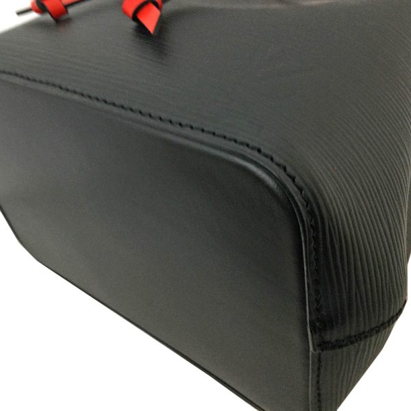 imgrc0083955181 Louis Vuitton NeoNoe BB One Handle Bag Epi Noir Sanran Drawstring Shoulder Bag Black