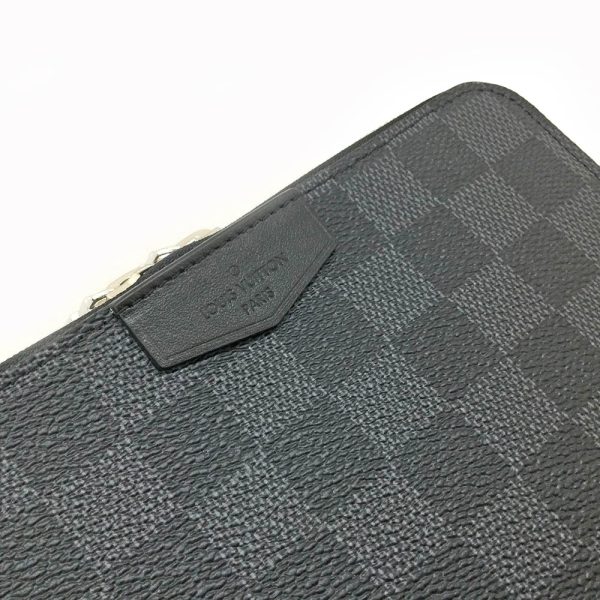 imgrc0084075817 Louis Vuitton Alpha Wearable Wallet Damier Graphite Crossbody Shoulder Bag Black Grey