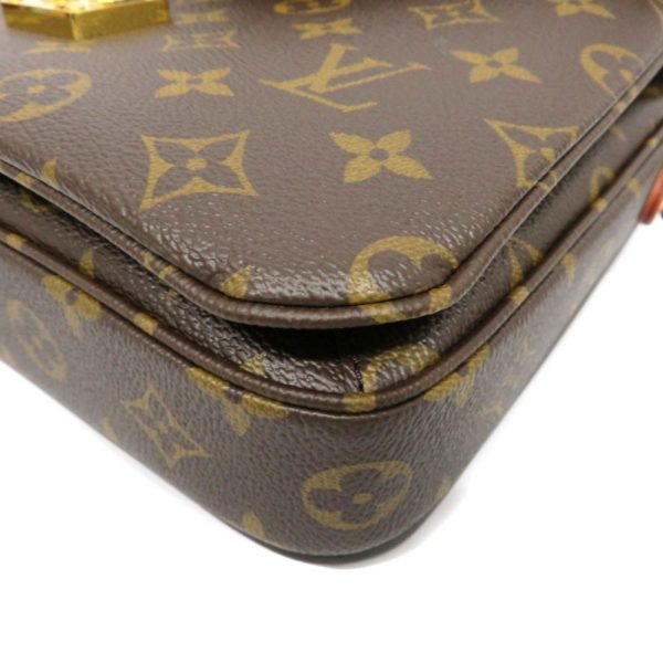 imgrc0085145051 Louis Vuitton Pochette Metis MM Monogram Handbag Brown