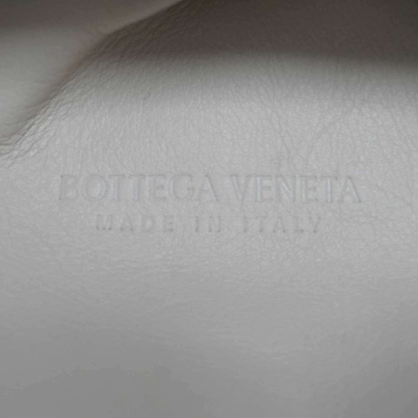 imgrc0085157529 Bottega Veneta The Pouch Classic Clutch Bag Leather Bag Plaster