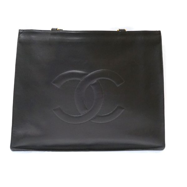 imgrc0085739334 CHANEL Chain Tote Matelasse Lambskin Leather Black Gold Metal Fittings Coco Mark Bag