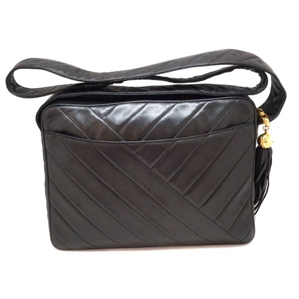 imgrc0087345492 1 Chanel Fringed chain shoulder bag leather Shoulder Bag Black
