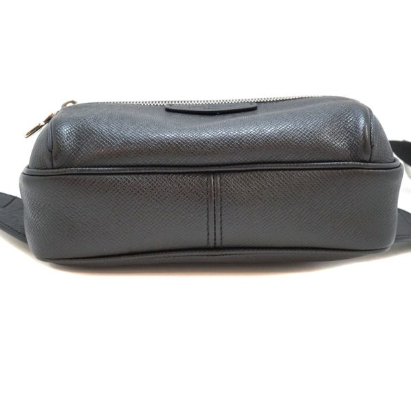 imgrc0089454198 Louis Vuitton Bumbag Outdoor Body Bag BlackBlack Taiga