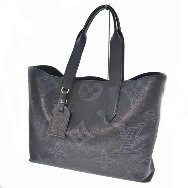 imgrc0093499985 Louis Vuitton Cava Voyage Monogram Giant Tote Bag Black