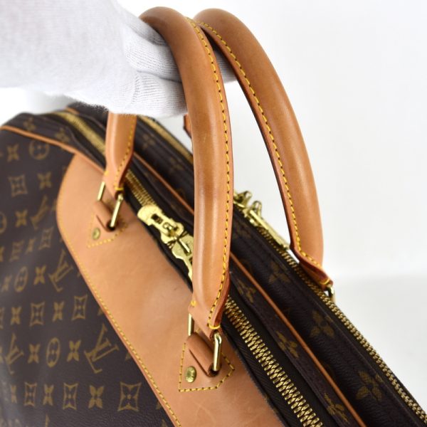 imgrc0098284986 Louis Vuitton Alize de Poche Monogram Travel Bag