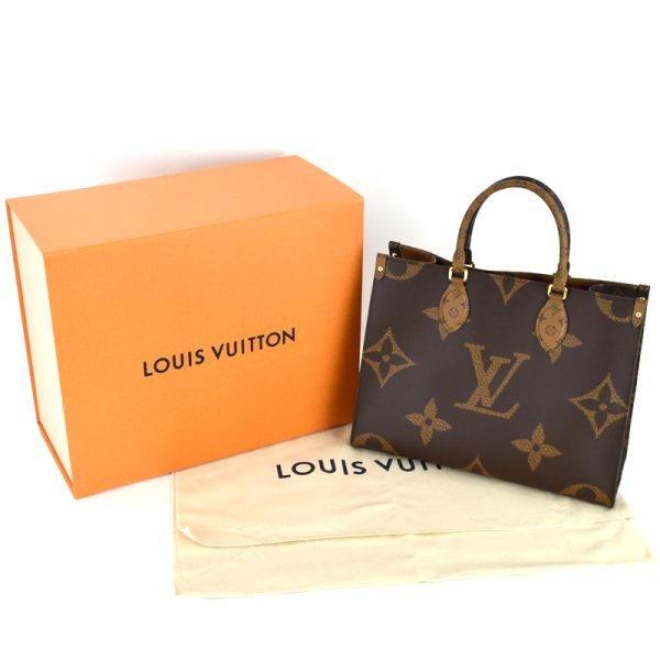 imgrc0098316012 Louis Vuitton On the Go MM Giant Monogram 2way Reverse Tote Bag