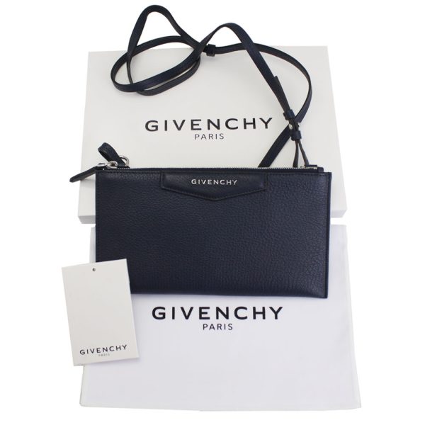 imgrc0113154685 Givenchy Antigona Crossbody Pouch Leather Bleu Nuit Navy Blue