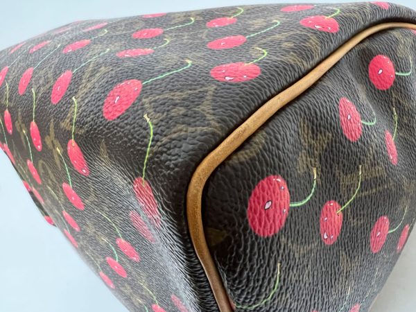 imgrc0113528713 Louis Vuitton Monogram Cherry Speedy 25 Boston Bag Takashi Murakami