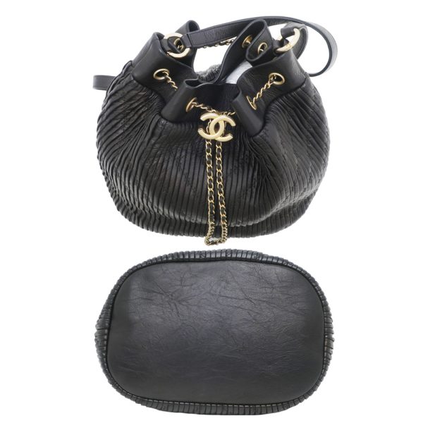 m2404 05 806409mr 03 Chanel Drawstring Chain Shoulder Bag Leather Black