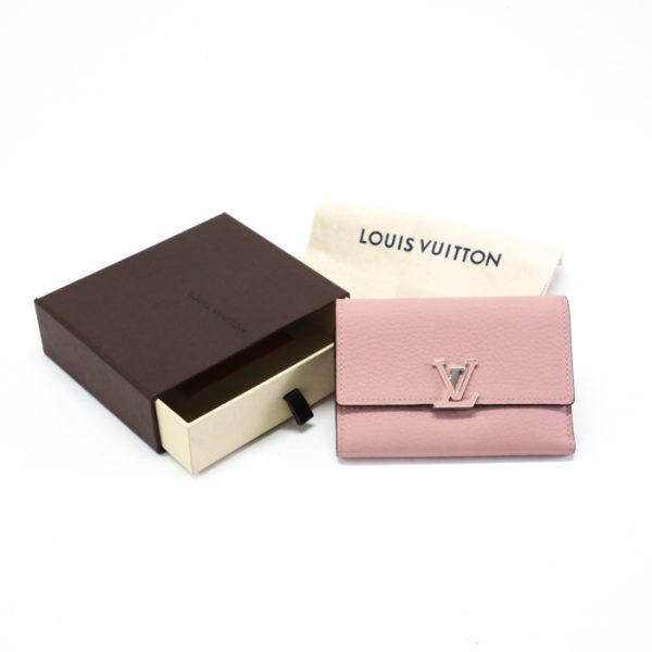 mai26021 Louis Vuitton Portefeuille Capucines Taurillon Leather Trifold Wallet Compact Magnolia Pink