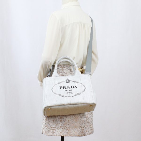 pra1bg439291 b Prada Tote Bag Bianco Gray
