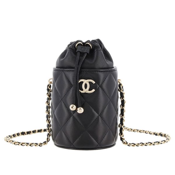 0604y12 Chanel Matelasse Drawstring Chain Shoulder Mini Bag Lambskin Black Gold