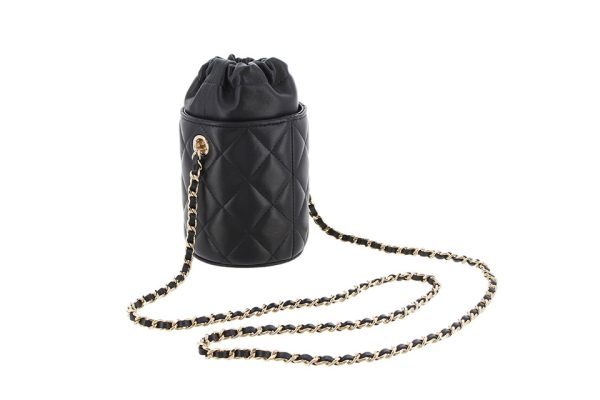 0604y17 Chanel Matelasse Drawstring Chain Shoulder Mini Bag Lambskin Black Gold