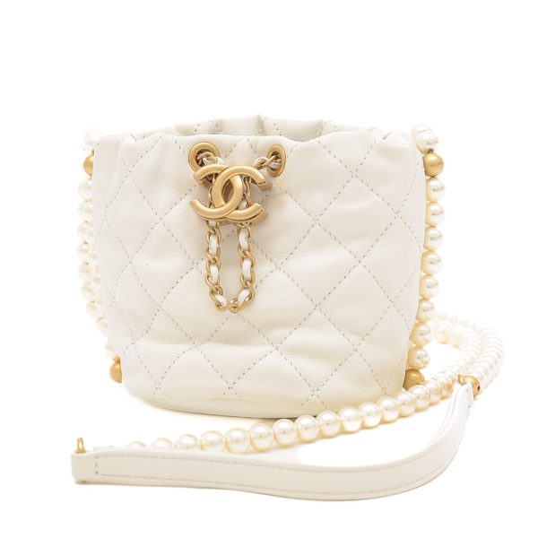 005206032 1 Chanel Matelasse Pearl Chain Shoulder Bag Mini White