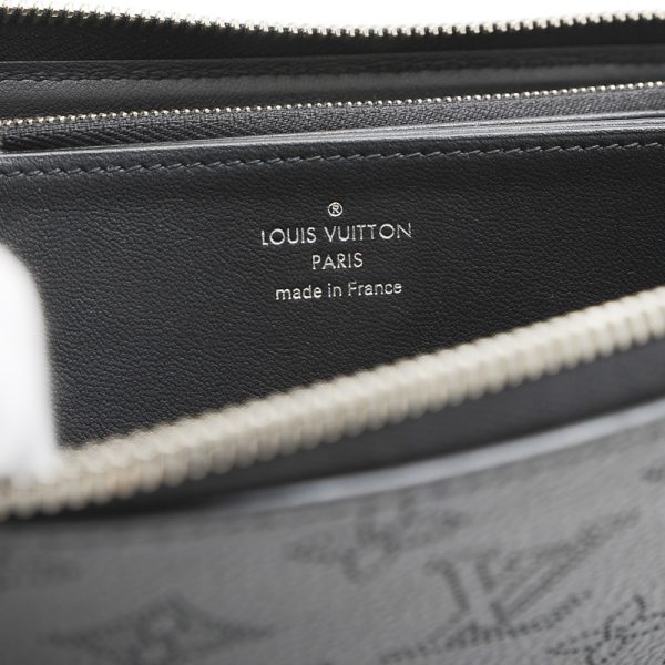 005223909 5 Louis Vuitton Mahina Zippy Long Wallet Noir