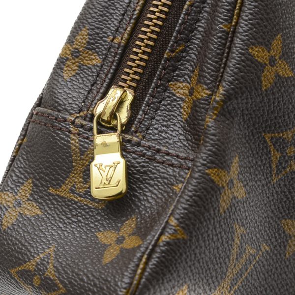 005238378 3 Louis Vuitton Monogram True Toilet Cosmetic Pouch