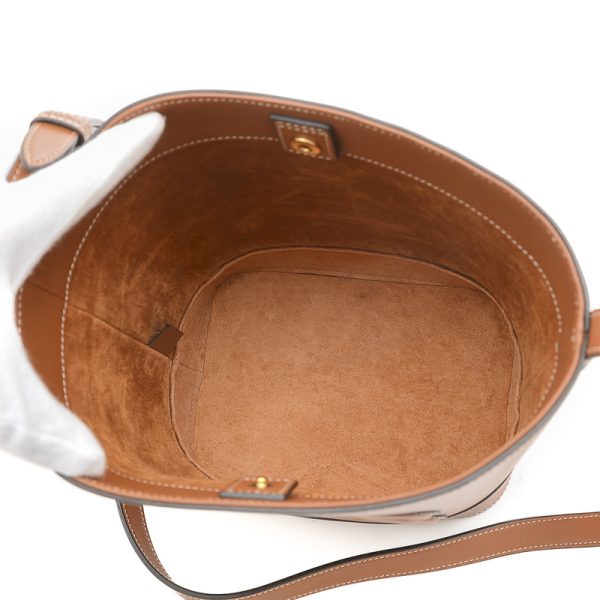 005241217 4 Celine Cuir Triomphe Small Bucket Shoulder Tan