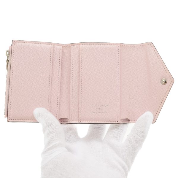 005245987 4 Louis Vuitton LV Escale Trifold Wallet Pastel