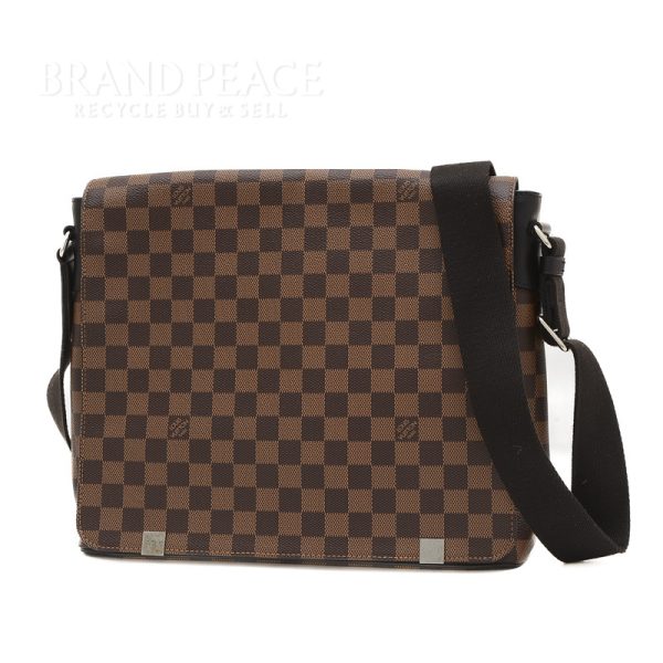 005248926 1w Louis Vuitton Damier District MM NM Shoulder Bag