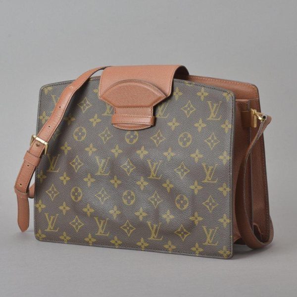 050222 62 0 Louis Vuitton Courcel Shoulder Bag Leather