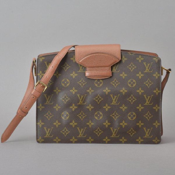 050222 62 1 Louis Vuitton Courcel Shoulder Bag Leather