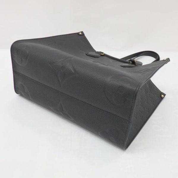 08240 3 Louis Vutton On The Go MM Empriente Bag Noir