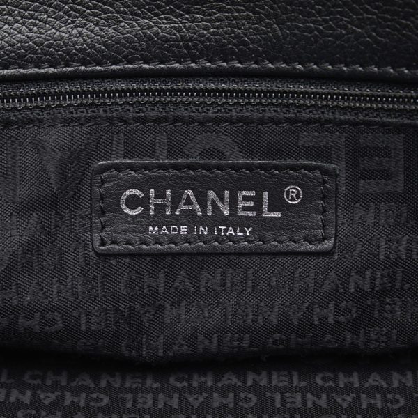 1 0132742 7 Chanel Executive Tote Caviar Skin Black