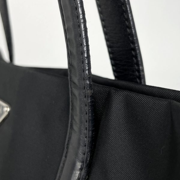 1000061825610 14 Prada Logo Plate Tote Bag Nylon Black