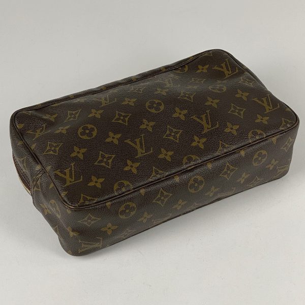 1000067066192 12 Louis Vuitton Truth Toilette 28 Makeup Cosmetic Pouch Brown