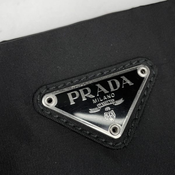 1000072421214 15 Prada Logo Plate Tote Bag Nylon Black