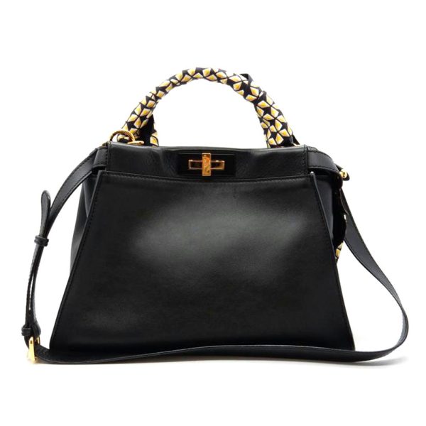 10933 1 Fendi Peekaboo Medium Black