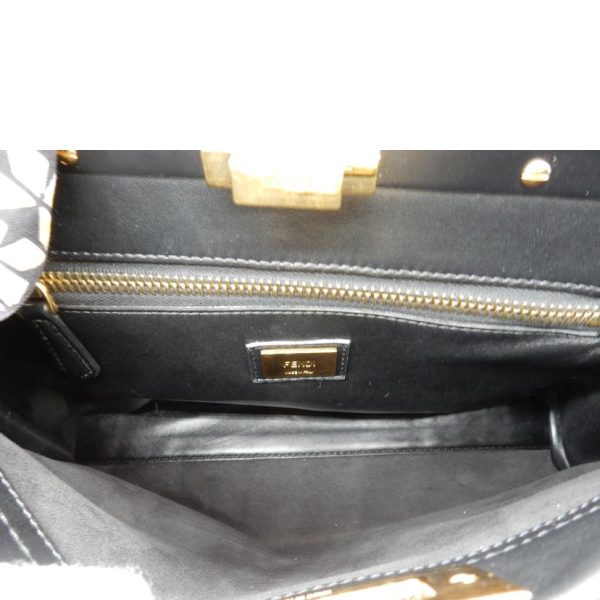 10933 5 Fendi Peekaboo Medium Black